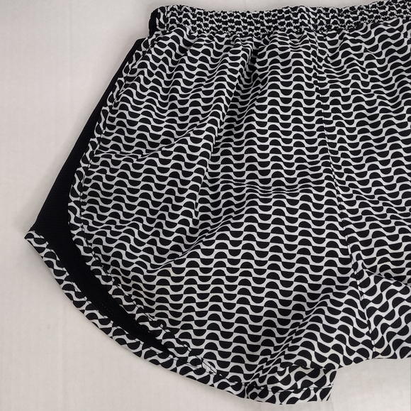 Nike Women's Lined Drawstring Dri-Fit Active Running Athletic Shorts Size XS - Picture 5 of 13